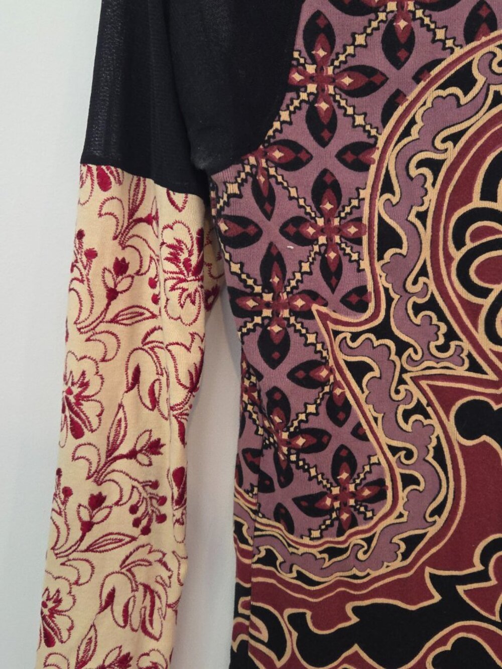 Early 2000s Custo Barcelona Size large top - Picture 7 of 7